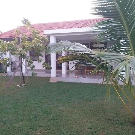 Negombo Holiday Home Eksteriør billede