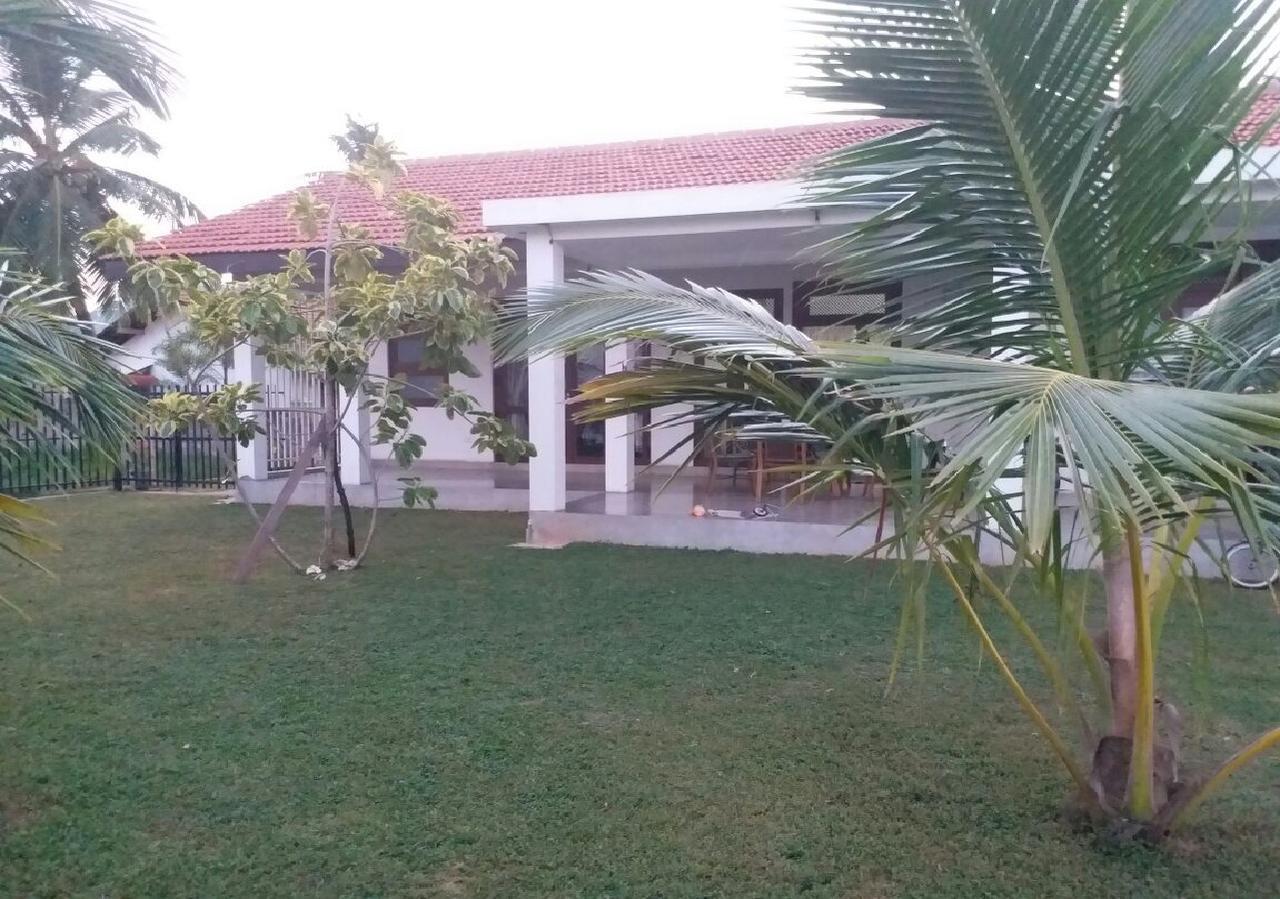 Negombo Holiday Home Eksteriør billede